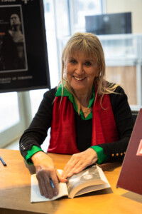 Ankara Library Leyla Gencer - Zeynep Oral